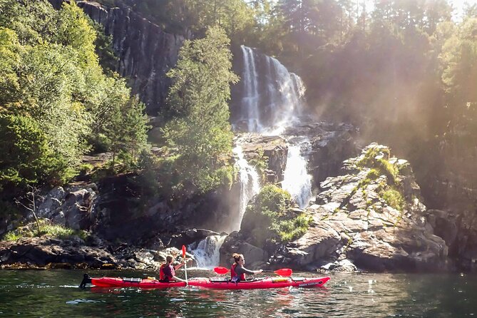 Lysefjord Kayak Safari - Meeting Nordic Paddling at Fossmorkvegen 380