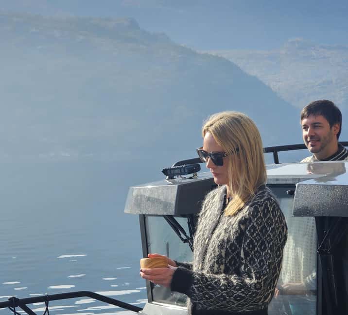 Lysefjord (Stavanger): Boattrip to Preikestolen from Forsand - Cruising into the 460-meter Lysefjord