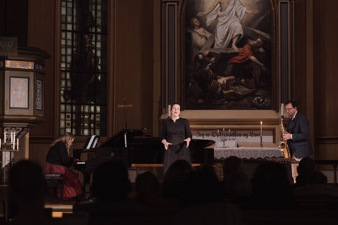 Midnight Concert in Tromsø Cathedral - A 30-minute concert with a clear limit