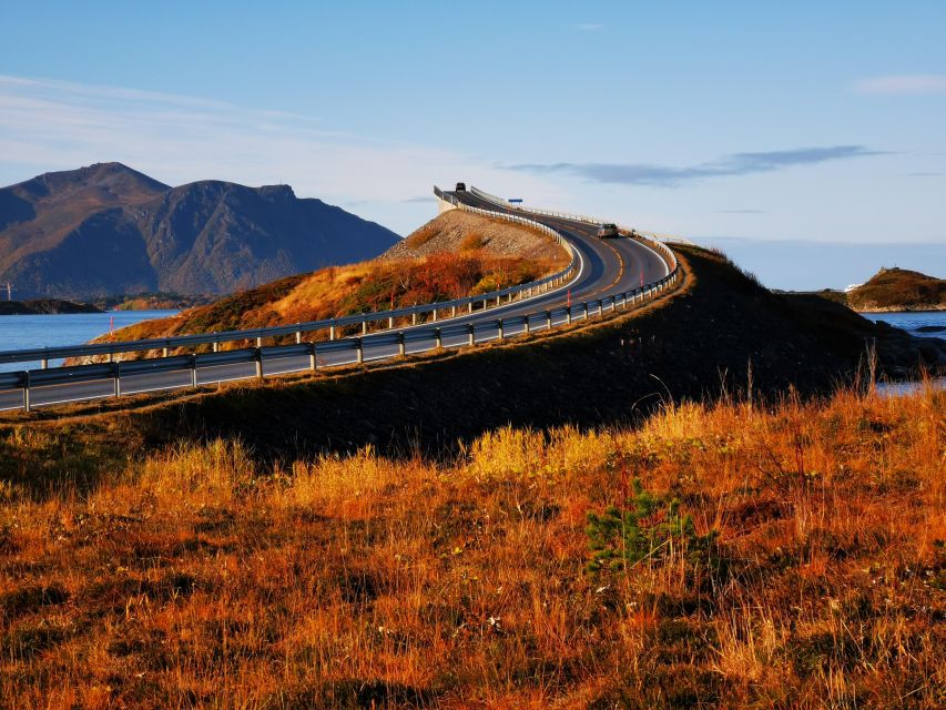 Molde: Atlantic Ocean Road & Varden Audio Guide Bus Tour - Eldhusøya and the Atlantic Road photo stop