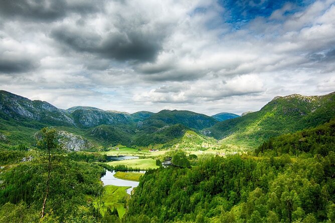 Mostraumen Golden Circle Fjordtour from Bergen – Group or Private - Vikanes and Mostraumen, where the water changes character