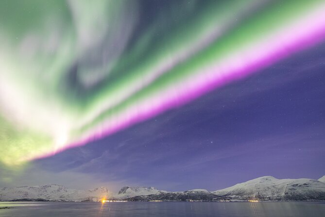 Northern Lights Adventure with Greenlander, 8 people max - Thermal suits, boots, and staying warm