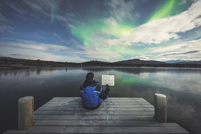 Northern Lights Adventure with Greenlander, 8 people max - The aurora chase is the main event
