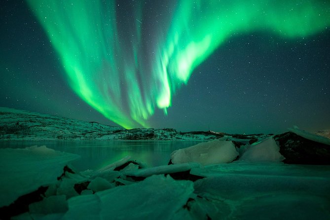 Northern Lights Big Bus Chase with Chasing Lights - What this Tromsø aurora chase is really like