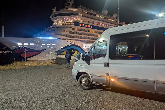 Northern Lights Minibus Chase Max 16 Person In Group - Weather, road closures, and realistic expectations