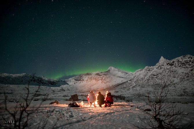 Northern Lights tour - All inclusive - Northern Horizon - Thermal suits, boots, and the cold reality