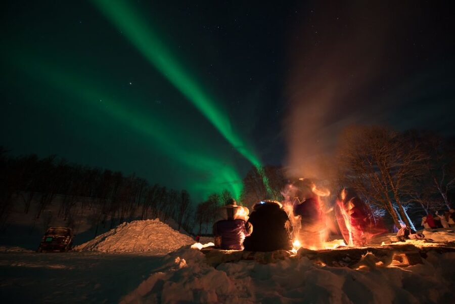 Northern lights Tromsø - small group tour with local guide - Meeting at Kaigata 4 and leaving Tromsø