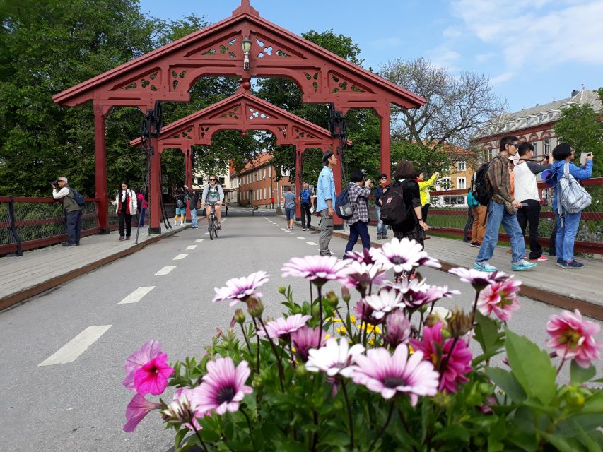 Norwegian Coastal Cities: Smartphone Audio Guide App - Who will get the most from this tour
