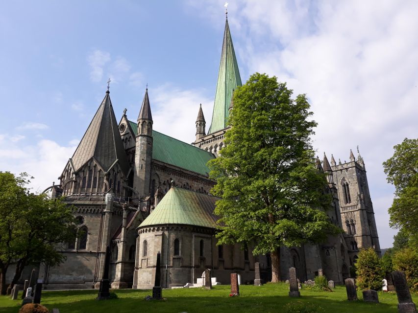 Norwegian Coastal Cities: Smartphone Audio Guide App - Trondheim from Nidaros Cathedral to Bakklandet