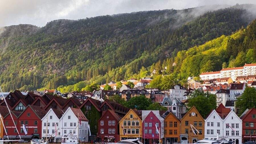 Norwegian Coastal Cities: Smartphone Audio Guide App - Tromsø, polar exploration, and the old Mack beer halls
