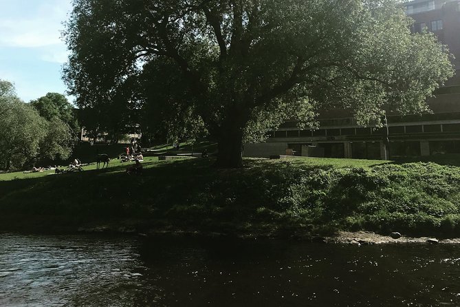 Norwegian nature and food experience - Waterfalls, bridges, and Oslo’s industrial past