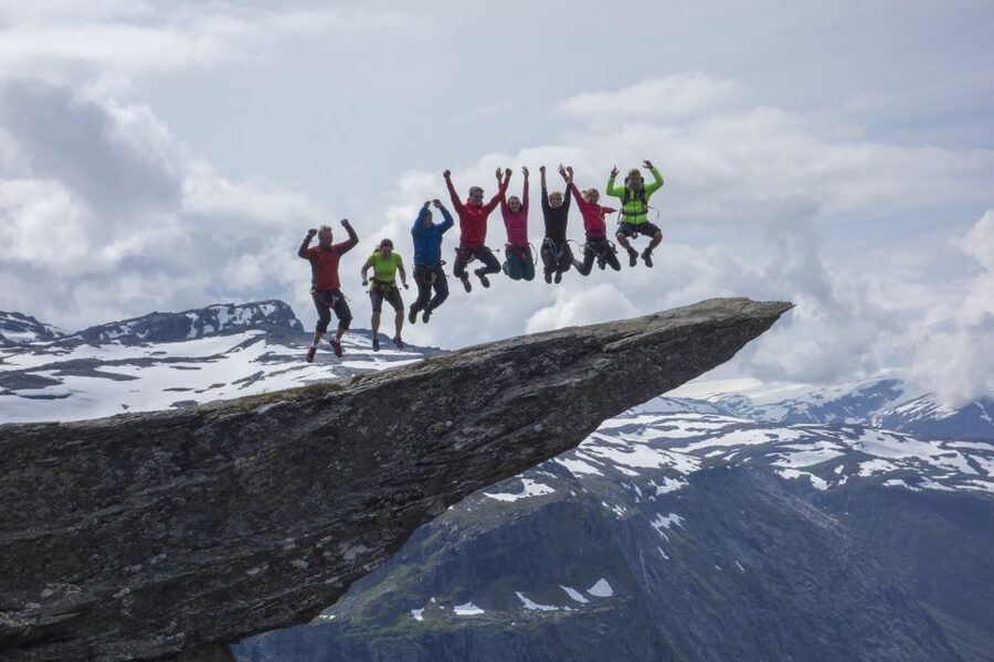 Odda: Full-Day Trolltunga Hiking, and Climbing Tour - Hiking 3 kilometers to Trolltunga
