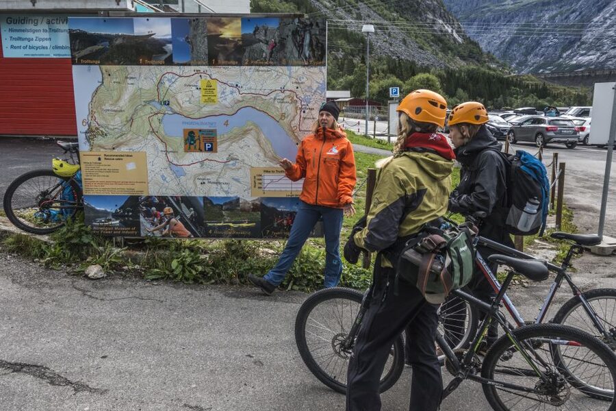 Odda: Trolltunga Via Ferrata, Sunset and Sunrise - Dinner and stories at Trolltunga Sunset Dome