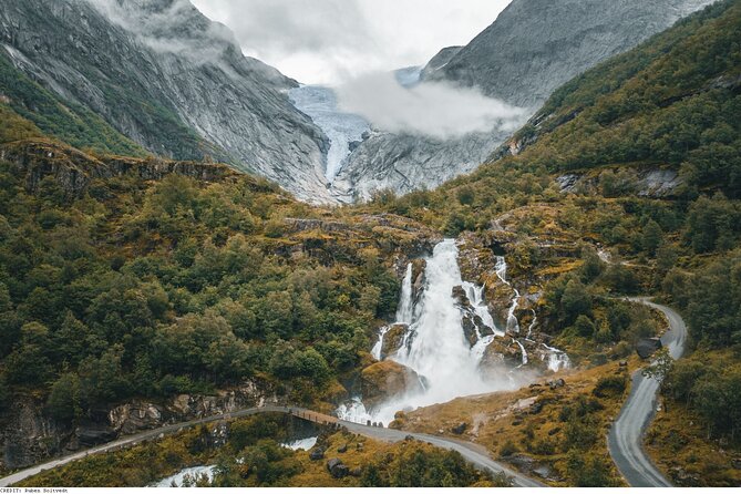 Olden 4 Hour Briksdal Glacier Tour in Briksdalsbreen - The drive through Olden Valley and past Olden Lake
