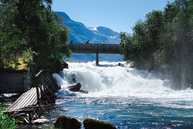Olden: Fjord e-bike tour - Laukifossen supplies the big photo stop