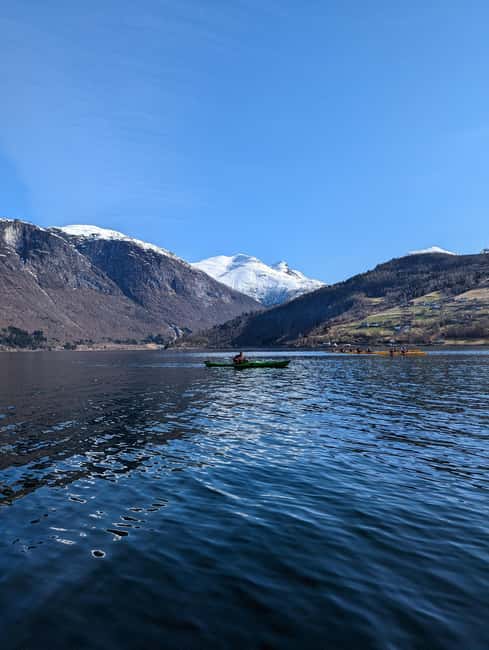 Olden: Guided beginner friendly fjord kayaking.Local company - Safety without losing the fun