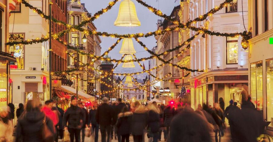 Oslo: 2-hour Christmas Private Walking Tour - Starting beside Oslo Harbour at the Nobel Peace Center