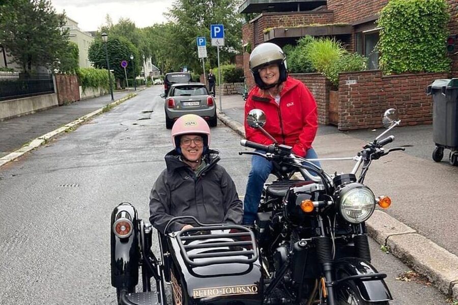 Oslo: 2-Hour Retro Motorcycle Sidecar City Tour - The flexible guide style is part of the appeal