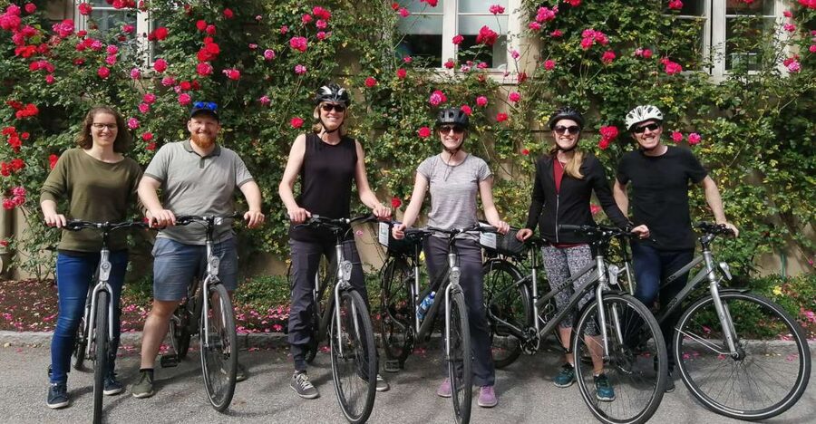 Oslo: 3-Hour Highlights Bike Tour - Walking the Akershus Fortress ramparts