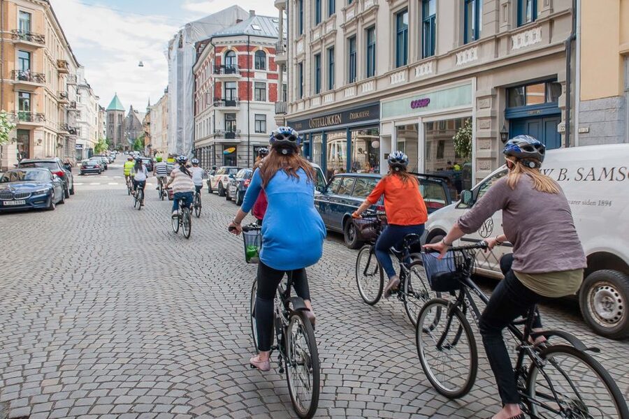 Oslo: 3-Hour Highlights Bike Tour - Tjuvholmen and the final waterfront ride