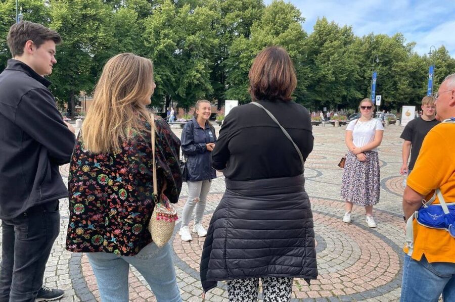 Oslo: Best of Oslo Walking Tour - Kvadraturen and Christiania Torv