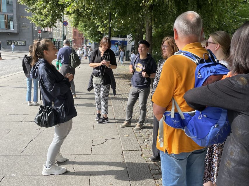 Oslo: Best of Oslo Walking Tour & Fjords Sightseeing Cruise - Starting at University Aula on Karl Johan Street