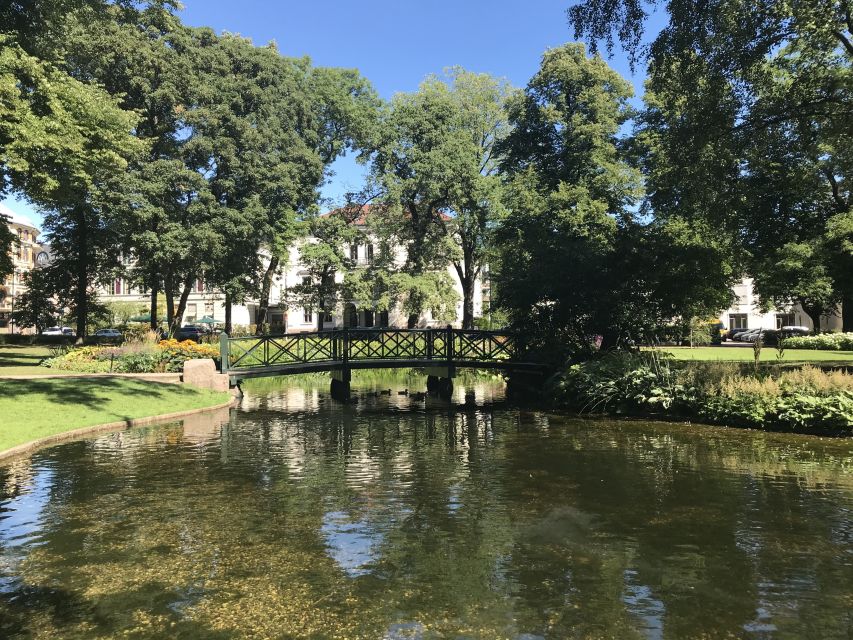 Oslo: City Walking Tour - Oslo City Hall and the Nobel Peace Prize setting