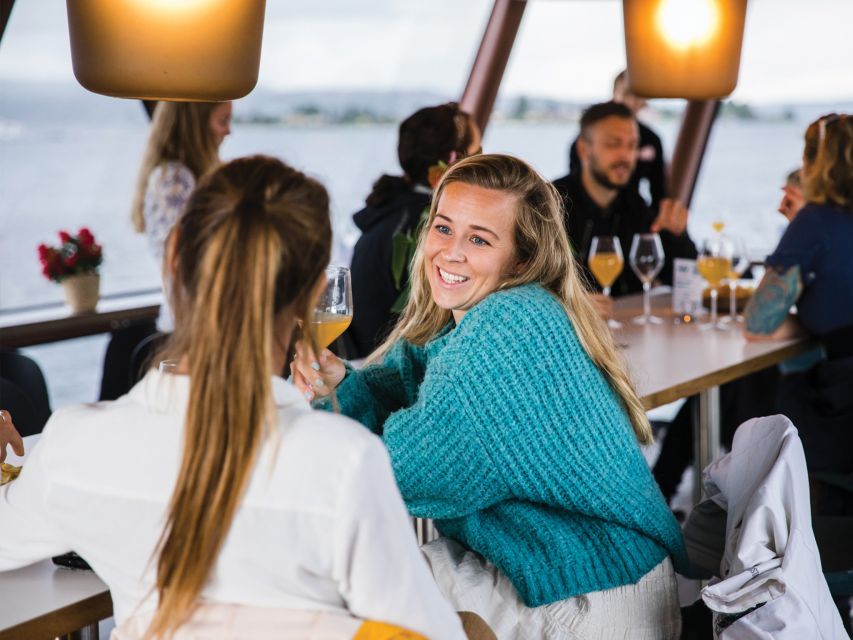 Oslo: Electric Boat Cruise with Brunch - Extra drinks, waffles, and staying on board