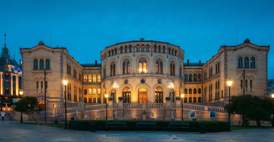 Oslo: Express Walk with a Local in 60 minutes - Key points to know before booking
