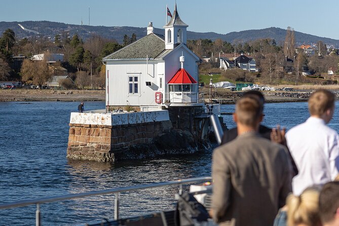 Oslo fjord 3-Course Dinner Cruise with Live Music - Leaving Oslo for the inner fjord