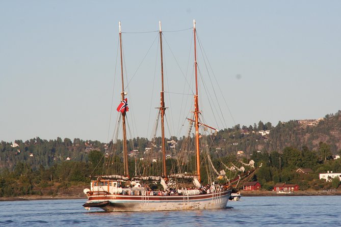 Oslo Fjord Evening Cruise with Shrimp Buffet on a Sailing Ship - The Oslofjord route and its changing mood