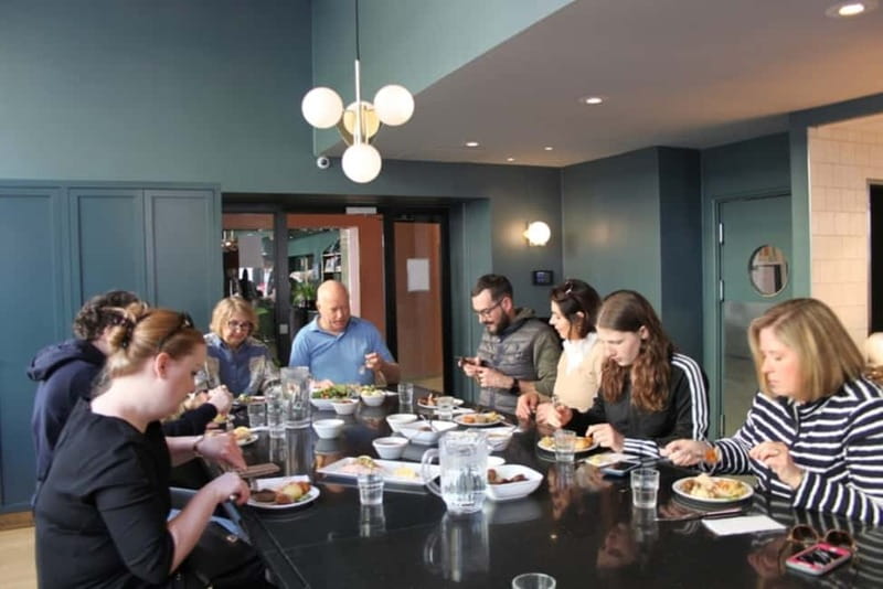 Oslo: Food Tasting and Walking Tour with a Local - Starting at Narvesen and getting oriented
