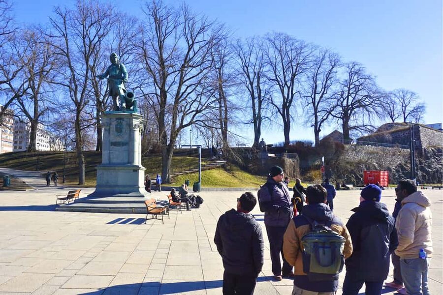 Oslo: History, Art and Secrets Tour - Entering the Oslo Opera House