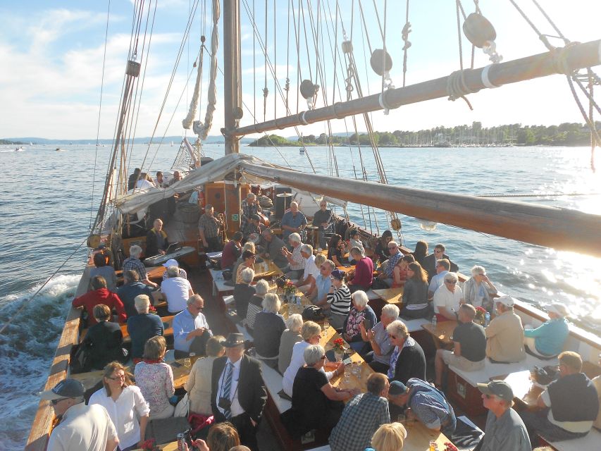 Oslo: Oslo Fjord Cruise with Live Jazz Music & Shrimp Buffet - A wooden ship makes the route feel special