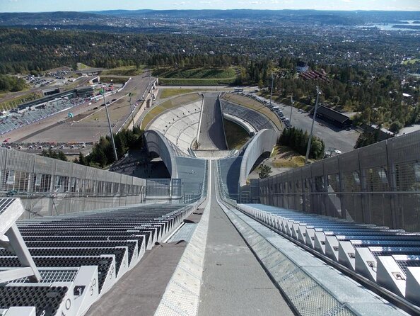 Oslo Panorama Tour with Holmenkollen Ski Jump and Vigeland Park - Key Things to Know Before You Go