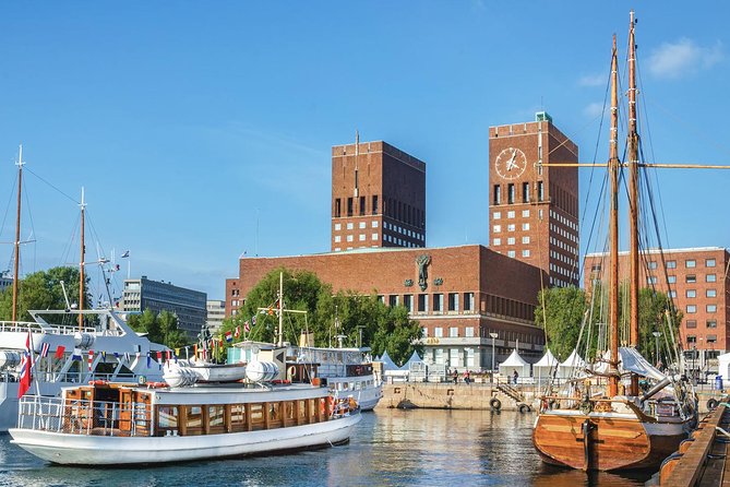 Oslo: Private VIP City Tour by Luxury Minivan with Driver & Guide - The Minivan Ride: Oslo Without the Transit Puzzle