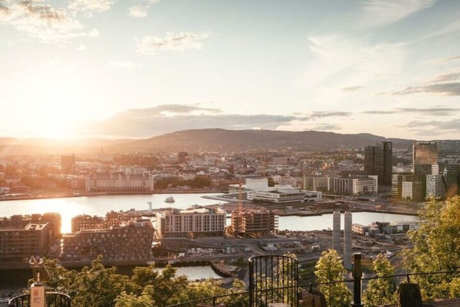 Oslo: Private Walking Tour with a Local Guide - Learning Oslo’s story through conversation