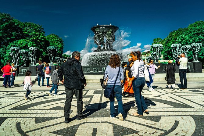 Oslo & Vigeland Park Private Walking Tour - Bankplassen and Christian IV’s Glove