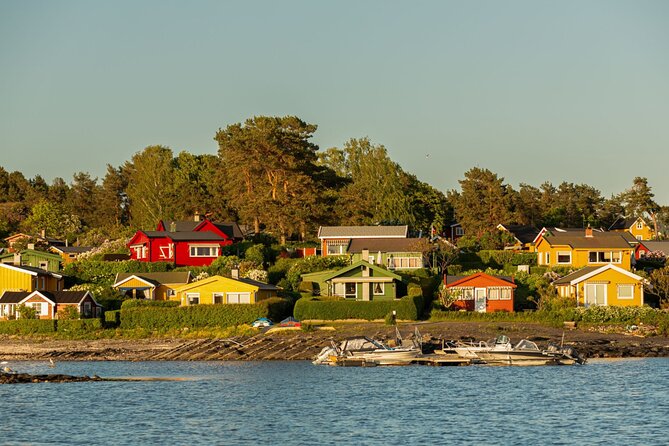 Oslofjord Sightseeing - Hoveøya, cannons, and the island route