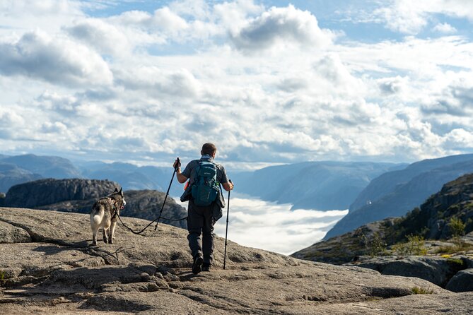 Preikestolen | Pulpit Rock - Hike with a local guide - The summit and lunch above Lysefjord