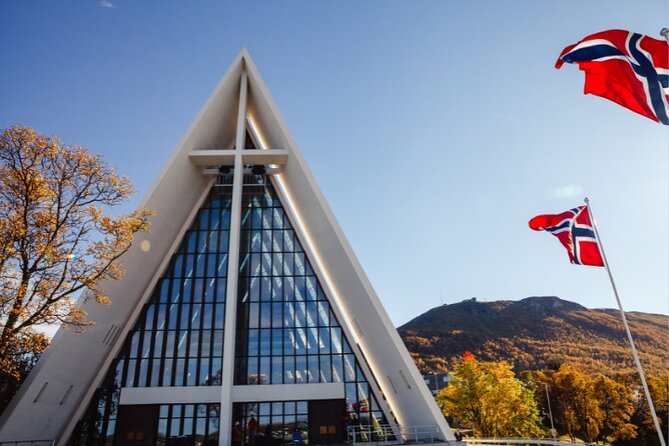 Private Airport and City Transfer in Tromso - From Tromso Airport to the city in about 20 minutes