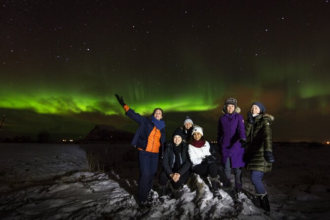 Private Aurora Borealis Adventure - Gimsoya and the two-hour photography lesson