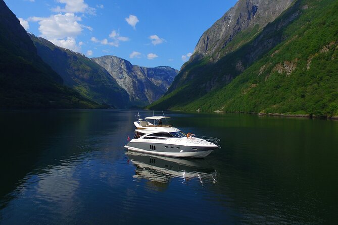 Private Cruise from Bergen to Sognefjord, Flåm and Nærøyfjord - Leaving Bergen by yacht at 9:00 a.m.