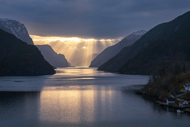 Private Cruise: Mostraumen by Zodiac or Lux Pontoon Boat - Hesjedalsfossen: a waterfall from the water