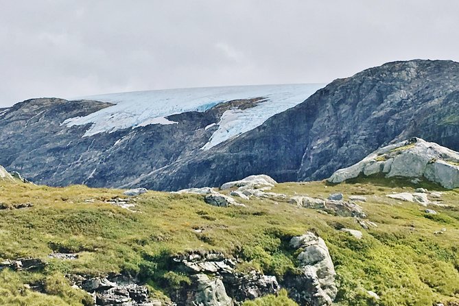 PRIVATE GUIDED TOUR: Folgefonna Glacier roundtrip from Bergen, 8 hours - Walking behind Steinsdalsfossen
