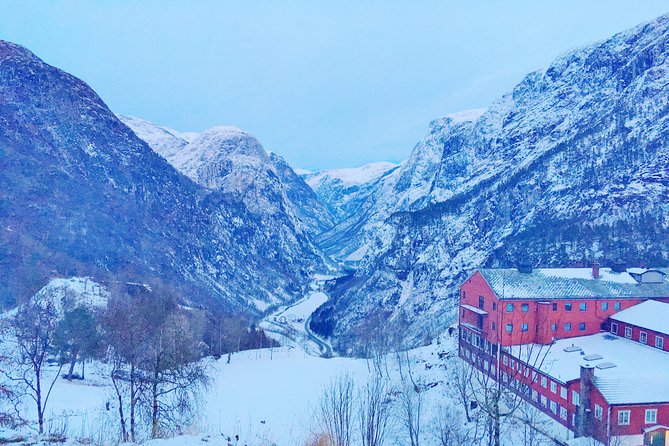 PRIVATE GUIDED TOUR: Highlights of Norway – Trip to the Sognefjord – WINTER - Dale and Voss: an easy start beyond Bergen