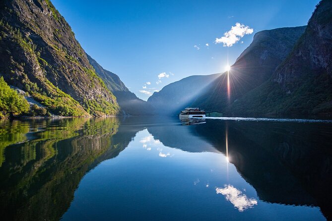 Private guided tour - Premium Nærøyfjord Cruise and Flåm Railway - Key points to know before booking