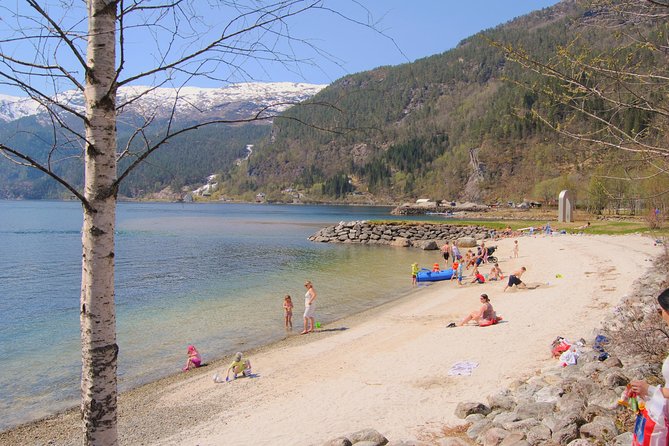 PRIVATE GUIDED TOUR: Secrets of the Fjords - the Osterfjord and Mo, 6-7 hours - Hesjedalsfossen, a waterfall without the usual crowds