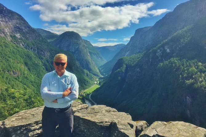 PRIVATE GUIDED TOUR: The Heart of Norway – Viking Special, 8-9 hours – SUMMER - Leaving Bergen for Norway’s fjord country