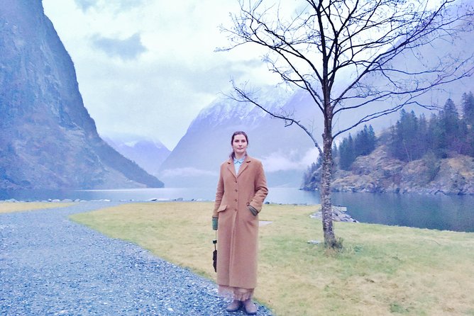 PRIVATE GUIDED TOUR: The Heart of Norway – Viking Special, 8-9 hours – WINTER - Bakka Church and the Nærøyfjord shoreline